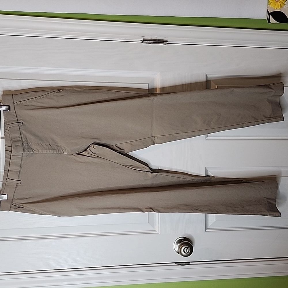 Tommy Hilfiger Men's Modern-Fit TH Flex Stretch Solid Performance Pants 32 X 30